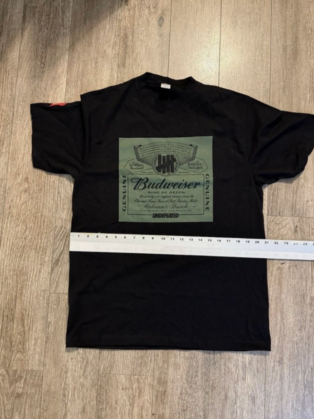 Undefeated Budweiser Logo Graphic Tee M